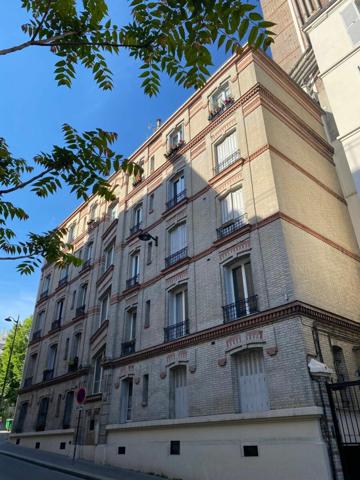 Appartement à vendre    2 pièces • 51 m2 Paris 19