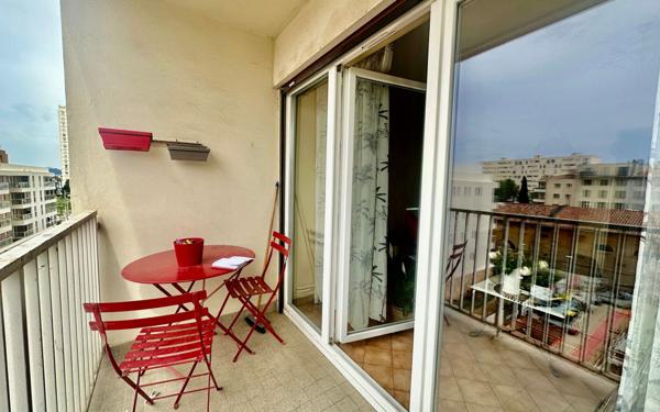 Appartement à vendre    3 pièces • 69,25 m2 Toulon