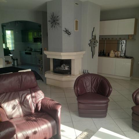 Maison à vendre 6 pièces CHAMPNIERS (16)
