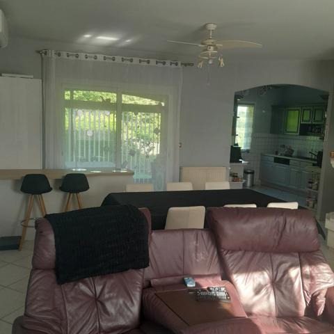 Maison à vendre 6 pièces CHAMPNIERS (16)