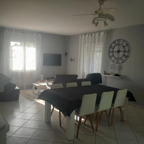 Maison à vendre 6 pièces CHAMPNIERS (16)