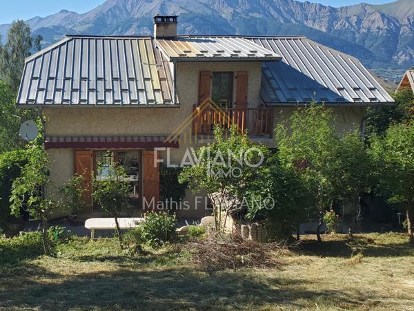 MAISON AVEC TERRAIN - PROCHE BARCELONNETTE Enchastrayes (04400)