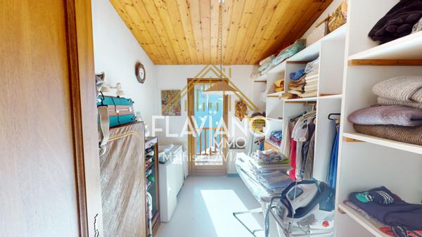 MAISON AVEC TERRAIN - PROCHE BARCELONNETTE Enchastrayes (04400)