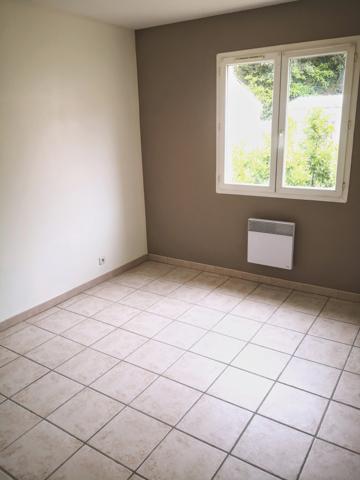 Appartement T3 avec terrasse et garage - Sainte Tulle - Réf. 175