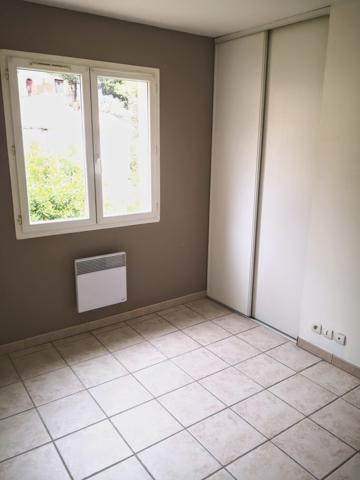 Appartement T3 avec terrasse et garage - Sainte Tulle - Réf. 175