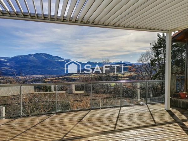 Maison 2 chambres de 92 m² (+ T2 indépendant de 25 m²) avec magnifique vue sur la vallée