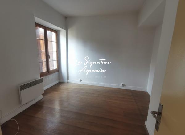 ENSEMBLE IMMOBILIER 460M² AVEC COURS, TERRASSES, JARDIN ET GARAGE
