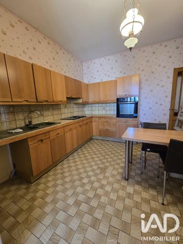 Maison à vendre 4 pièces 135 m² Arles