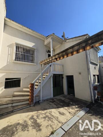 Maison à vendre 4 pièces 135 m² Arles