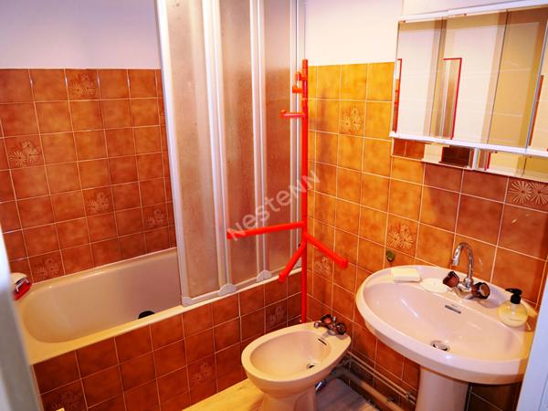 Appartement Les Sables D'Olonne 2 pièces 36 m2 loggia 50 mètres de la mer