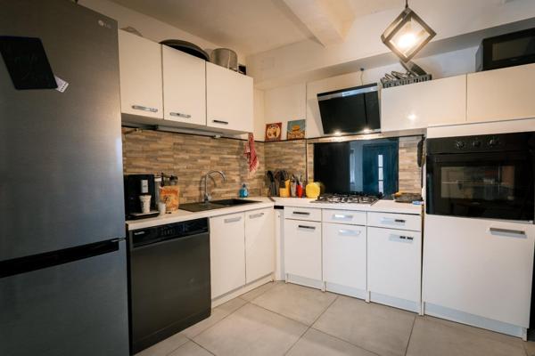 Maison à VILLENEUVE-LES-BEZIERS, 34420 - 4 pièces 90m²