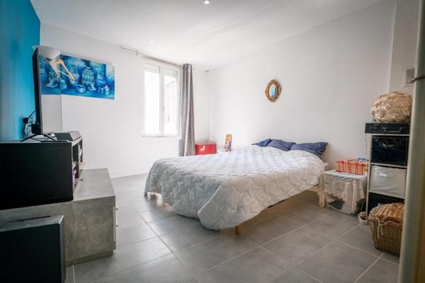 Maison à VILLENEUVE-LES-BEZIERS, 34420 - 4 pièces 90m²