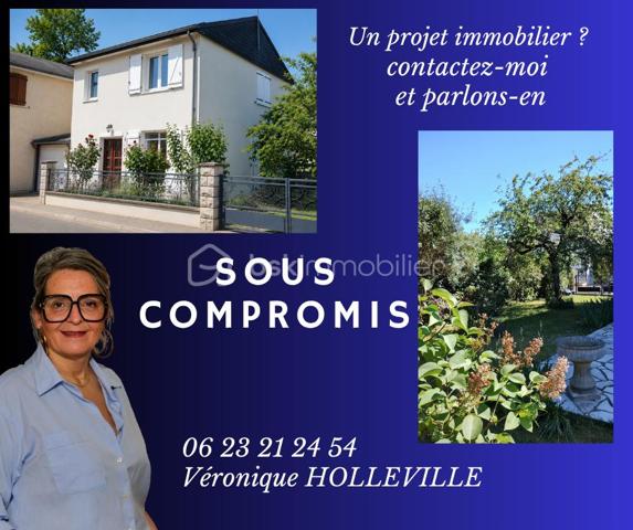 Dans un lotissement paisible, à deux pas des commerces, découvrez cette maison où il fait bon vivre dès les premiers instants.

Dès l’entrée, un vaste hall dessert un double séjour, une cuisine séparée, un WC ainsi qu’un accès direct au garage pour plus de praticité.

À l’étage, l’espace nuit se compose de trois chambres agréables, pensées pour toute la famille, ainsi qu’une salle de bain avec double WC.

Côté confort :
•	climatisation dans le séjour pour les beaux jours,
•	chauffage électrique (avec équipement récent),
•	moustiquaires sur toutes les ouvertures pour profiter pleinement de l’air frais en toute tranquillité.

Extérieur : vous profiterez d’un jardin entièrement clos et arboré, parfait pour vos moments de détente.

Une maison chaleureuse, fonctionnelle et prête à accueillir votre nouvelle histoire.

Contactez moi rapidement pour découvrir de ce bien !!