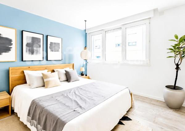 Appartement
         5 pièces
        - 99 m² 449 000 € *