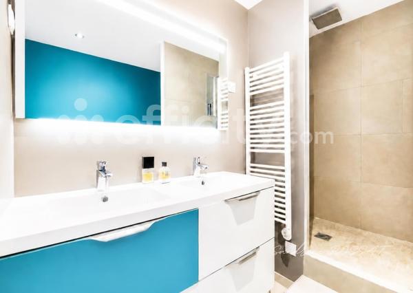 Appartement
         5 pièces
        - 99 m² 449 000 € *