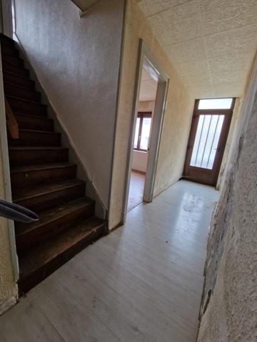 MAISON à vendre VITTEL (88) Possibilité création 2 appartements T2 et T3 sur TERRAIN de 400 m2