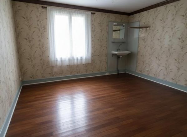 MAISON à vendre VITTEL (88) Possibilité création 2 appartements T2 et T3 sur TERRAIN de 400 m2