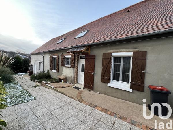 Maison de village 7 pièces de 158 m² à Bazoches-sur-le-Betz (45210)