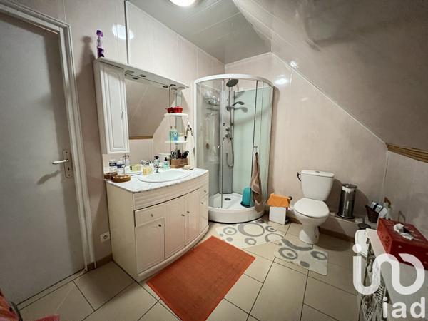 Maison de village 7 pièces de 158 m² à Bazoches-sur-le-Betz (45210)