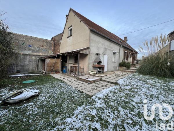 Maison de village 7 pièces de 158 m² à Bazoches-sur-le-Betz (45210)