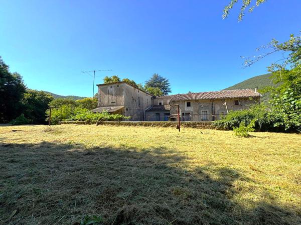 Immeuble 12 pièces 293 m2