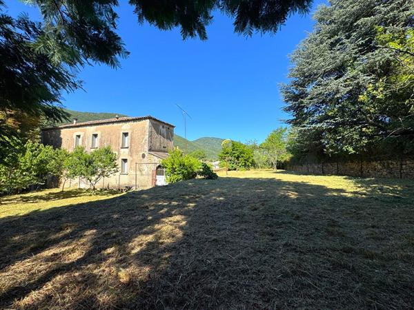 Immeuble 12 pièces 293 m2