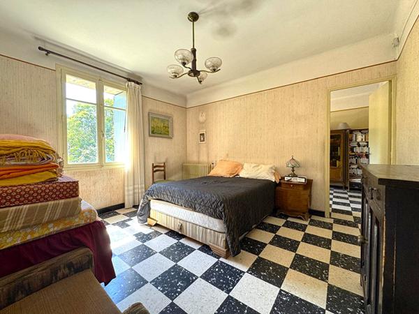 Immeuble 12 pièces 293 m2