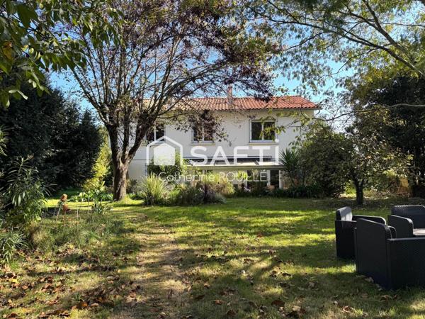 MAISON 5 CHAMBRES, GARAGE, JARDIN, PETITS TOITS