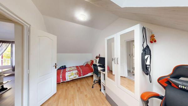 Maison Vaureal 6 pièces 102 m2 avec garage terrain