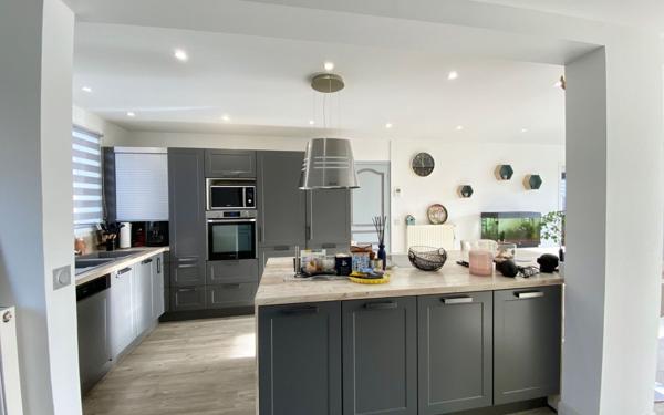 Maison à vendre    5 pièces • 115 m2 Combs-la-Ville