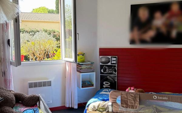 Maison à vendre    6 pièces •  Tulette