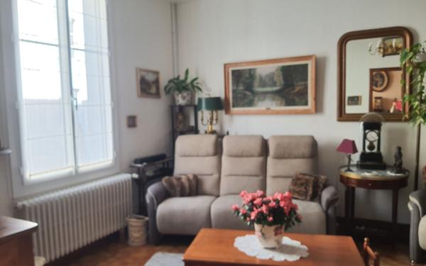 Maison à vendre    5 pièces •  Tours