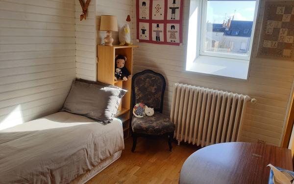 Maison à vendre    5 pièces •  Tours