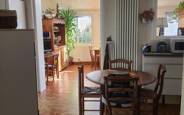 Maison à vendre    5 pièces •  Tours