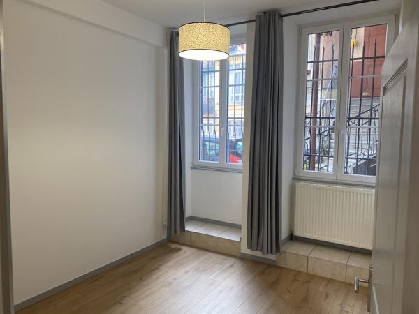 Appartement
         4 pièces
        - 100 m² Exclusivité 259 000 € *