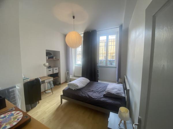 Appartement
         4 pièces
        - 100 m² Exclusivité 259 000 € *