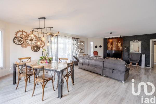 Maison traditionnelle 5 pièces de 150 m² à Mées (40990)