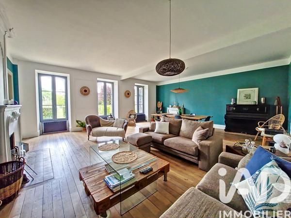 Maison à vendre 7 pièces 262 m² Montguyon