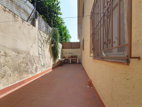 Appartement T3 avec cours privée, cave et garage