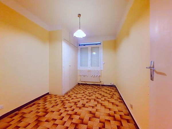 Appartement T3 avec cours privée, cave et garage