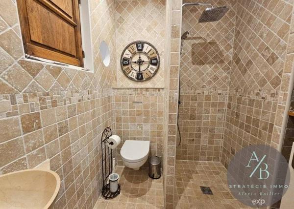 Secteur recherché pour cette propriété qui revient sur le marché après travaux