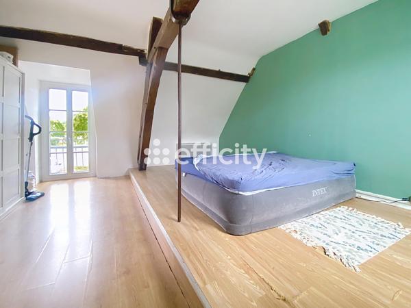Maison
         4 pièces
        - 80 m² Exclusivité 86 000 € *