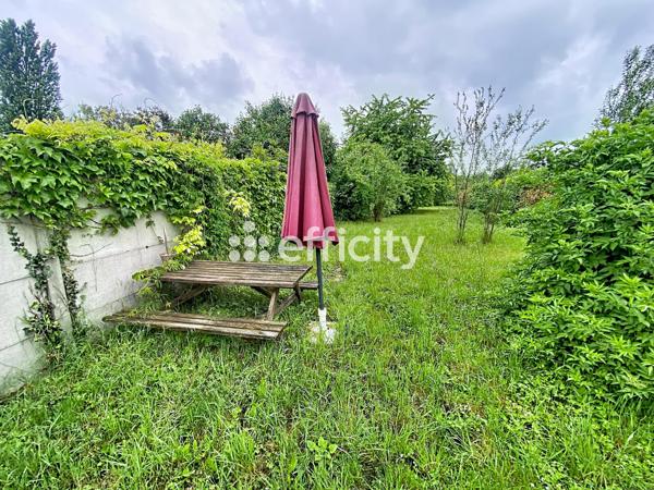 Maison
         4 pièces
        - 80 m² Exclusivité 86 000 € *