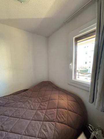 Élégant T2 rénové avec terrasse et vue sur l’étang