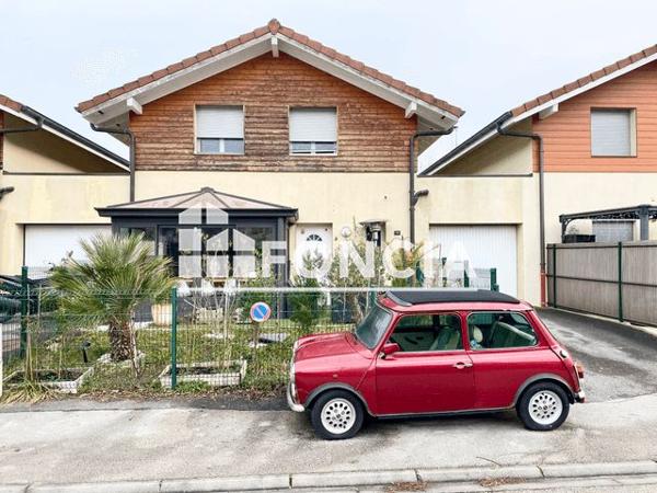 Location Maison 5 pièces 100 m² - 140 CHEMIN DE L'EAU BELLE ÉTrembières 74100