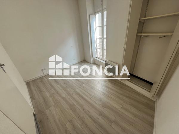 Location Appartement 2 pièces 31.67 m² - 5 rue grizot Nimes 30000