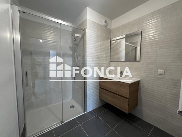 Location Appartement 2 pièces 45.49 m² - 2-6-8 CHEMIN DES CLOS Meylan 38240