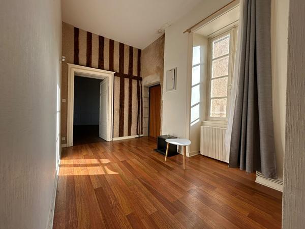 Appartement T4 Poitiers – Centre-Ville – 126.26 m²