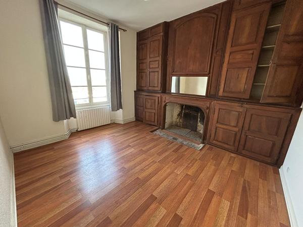 Appartement T4 Poitiers – Centre-Ville – 126.26 m²