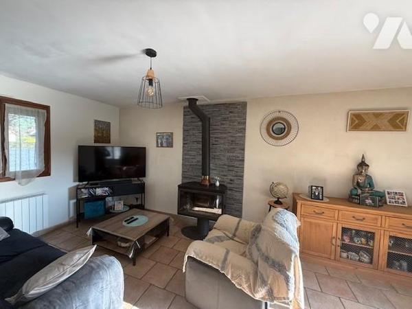 Entre Orbec et Lisieux GLOS maison belles prestations sur sous-sol 3 CH